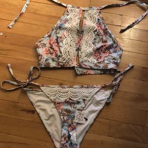 Peek & Beau Halter Bikini